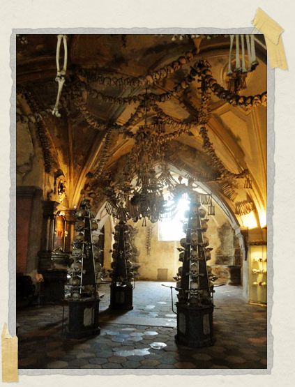 The amazing sculptures of bone in Kutná Hora 'The amazing sculptures of bone in Kutná Hora